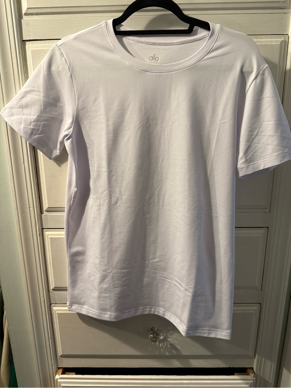 ALO Yoga Men’s Short-Sleeve Crew T-Shirt in White